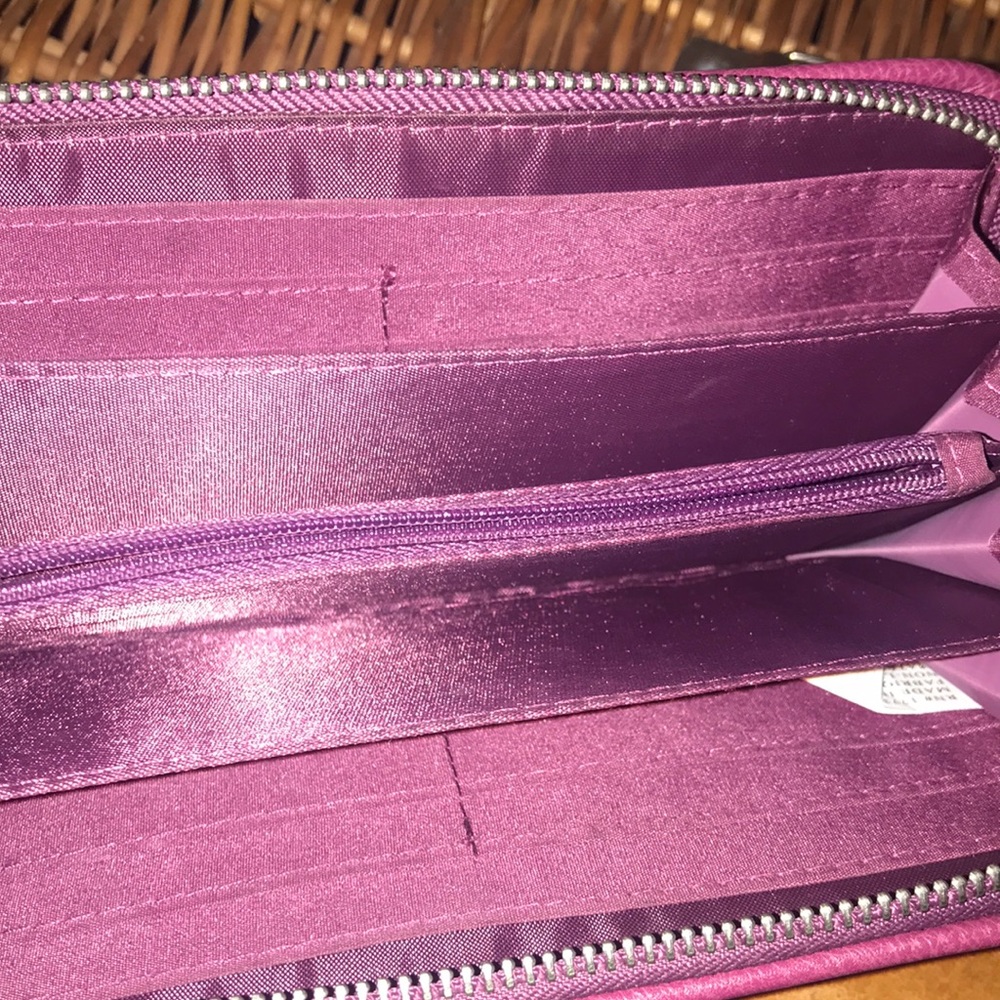 Pink wallet - Picture 3 of 4